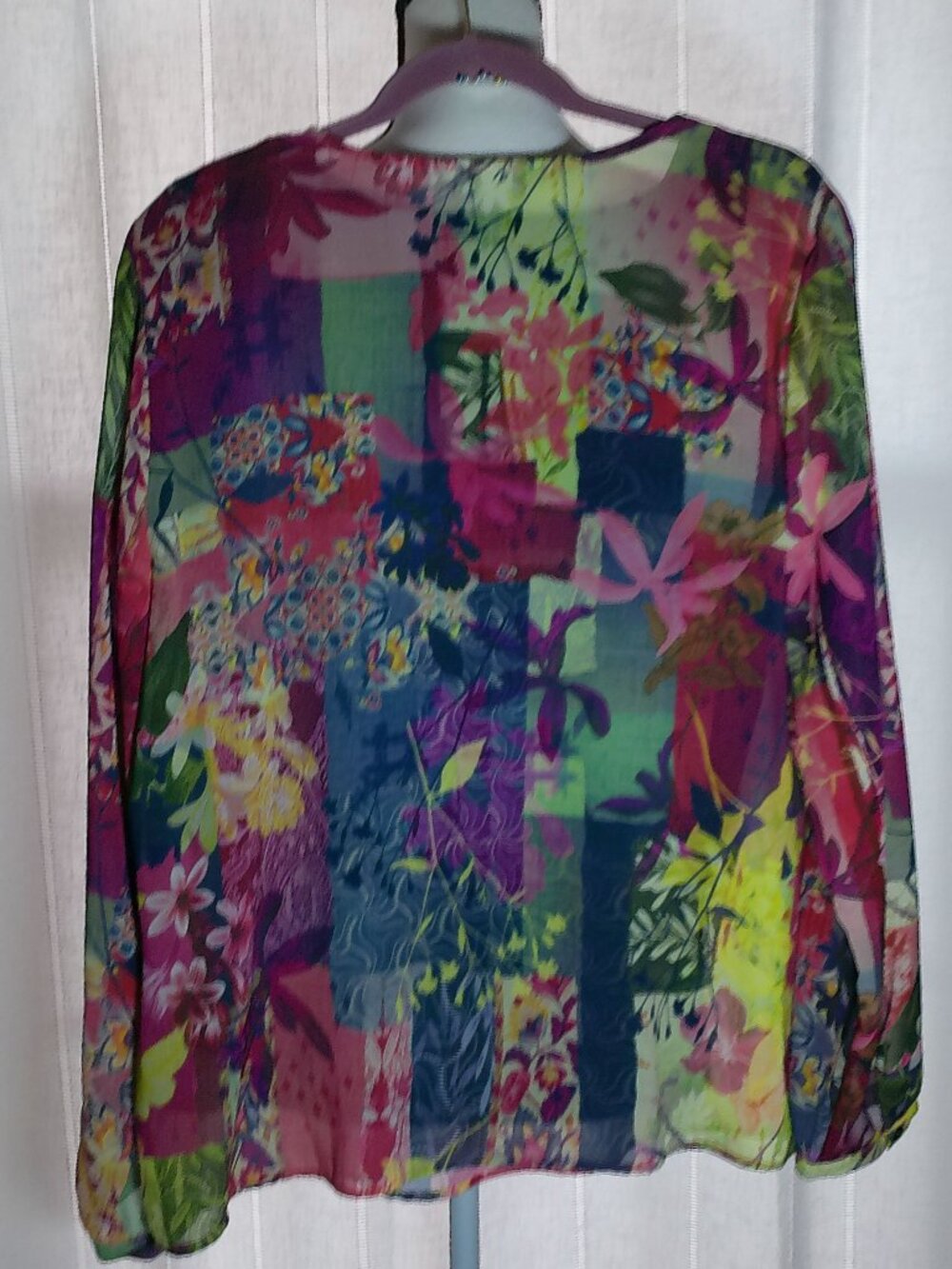 CHRISTOPHER & BANKS Long Sleeve Tie V-Neck Navy Blue Patchwork Floral Blouse L - Picture 3 of 11